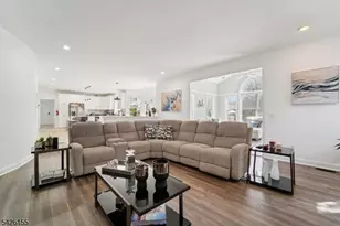 2 Harvest Ln, Washington Township, NJ 07853 - Photo 18