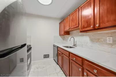 62 S Orange Ave, Newark, NJ 07103 - Photo 12