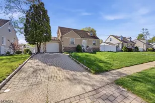 417 Brooklawn Ave, Roselle, NJ 07203 - Photo 2