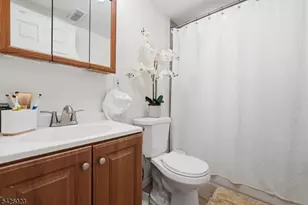 417 Brooklawn Ave, Roselle, NJ 07203 - Photo 18