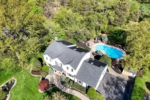 7 Evergreen Ct, Hillsborough Township, NJ 08844 - Photo 2