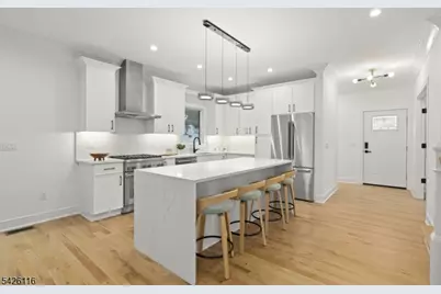 426 Millburn Ave #A, Millburn, NJ 07041 - Photo 4