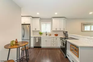 40 Bent St, Roxbury Township, NJ 07847 - Photo 12
