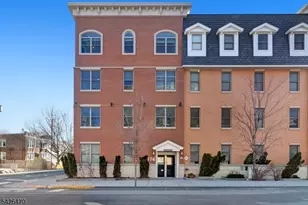 974 Summit Ave, Jersey City, NJ 07307 - Photo 42