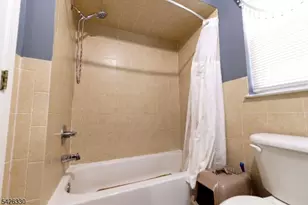 468 Irvine Turner Blvd, Newark, NJ 07108 - Photo 14