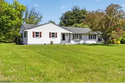 19 Partridge Rd, Hillsborough Township, NJ 08844 - Photo 2