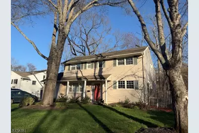 25 Whitman Dr, New Providence, NJ 07974 - Photo 1