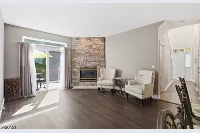 15 Aspen Ct, Hardyston Township, NJ 07419 - Photo 2