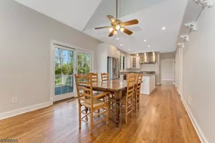 15 White Oak Dr, Union Township, NJ 08802 - Photo 10