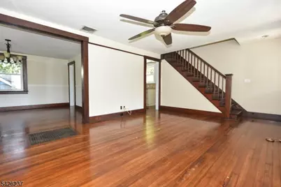 36 Hines Ave, Mahwah, NJ 07430 - Photo 6