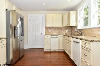 36 Hines Ave, Mahwah, NJ 07430 - Photo 10