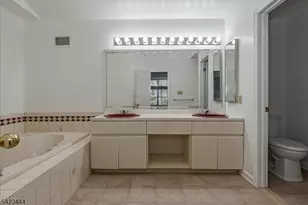 126 Worcester Drive, Wayne Twp., NJ 07470 - Photo 24