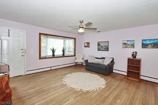 196 Worth St, Woodbridge Township, NJ 08830 - Photo 4