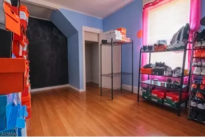 38 Eckert Ave, Newark, NJ 07112 - Photo 6