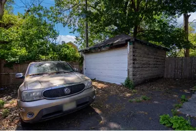 38 Eckert Ave, Newark, NJ 07112 - Photo 44