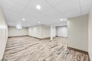 350 Parsippany Blvd, Parsippany, NJ 07005 - Photo 34