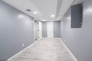 411 S 16th St, Newark, NJ 07103 - Photo 32
