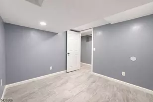 411 S 16th St, Newark, NJ 07103 - Photo 28