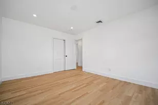 27 Mountainview Dr, Clifton, NJ 07013 - Photo 16