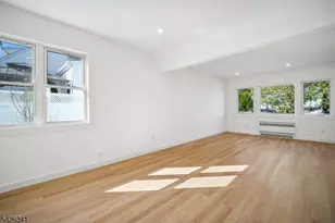 27 Mountainview Dr, Clifton, NJ 07013 - Photo 10