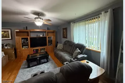 32 Brunswick Dr, Howell Township, NJ 07731 - Photo 18