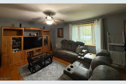 32 Brunswick Dr, Howell Township, NJ 07731 - Photo 20