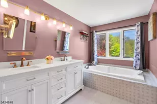 4 Oakley Knoll, Hillsborough Township, NJ 08844 - Photo 20