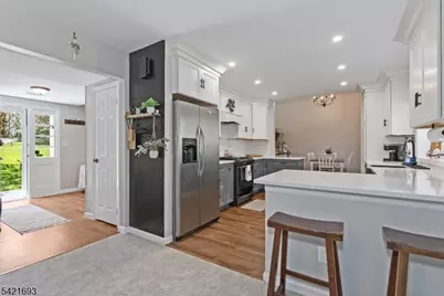 16 Crest Dr, Washington Township, NJ 07853 - Photo 6