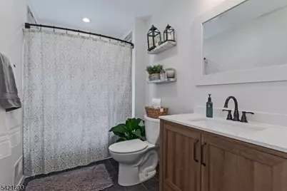 16 Crest Dr, Washington Township, NJ 07853 - Photo 18