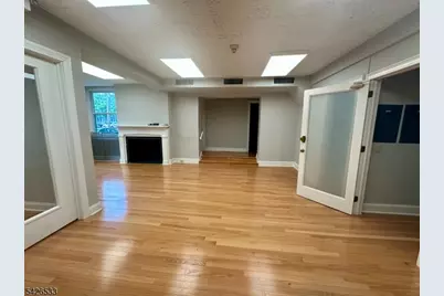 28 Center St, Clinton, NJ 08809 - Photo 10