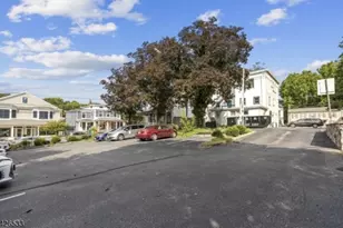 28 Center St, Clinton, NJ 08809 - Photo 4