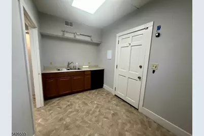 28 Center St, Clinton, NJ 08809 - Photo 22