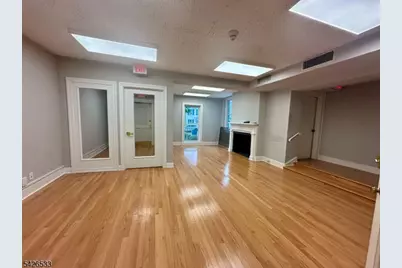 28 Center St, Clinton, NJ 08809 - Photo 8