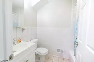 193 Renner Ave, Newark, NJ 07112 - Photo 10