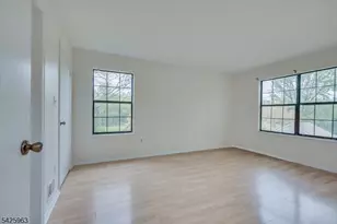 64 Taylor Dr, Franklin Township, NJ 08823 - Photo 14