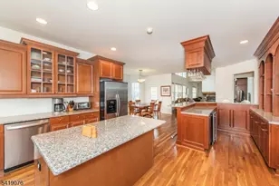 1240 S Beverwyck Rd, Parsippany, NJ 07054 - Photo 4