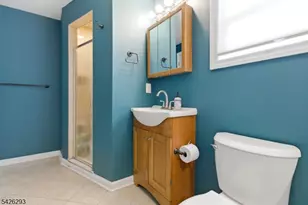 86 Hiawatha Blvd, Parsippany, NJ 07034 - Photo 12