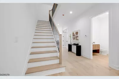 27 Feldman Court, Paramus, NJ 07652 - Photo 2