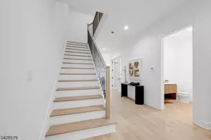 27 Feldman Ct, Paramus, NJ 07652 - Photo 2