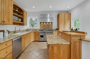 375 Up Mountain Ave, Montclair, NJ 07043 - Photo 12