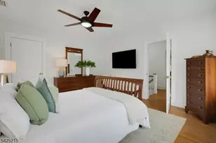 375 Up Mountain Ave, Montclair, NJ 07043 - Photo 20