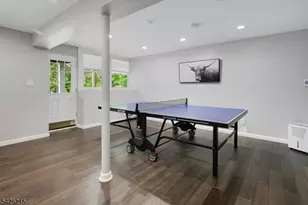 375 Up Mountain Ave, Montclair, NJ 07043 - Photo 38