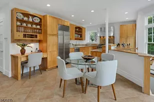 375 Up Mountain Ave, Montclair, NJ 07043 - Photo 14