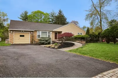 312 Lenox Ave, Pompton Lakes, NJ 07442 - Photo 2