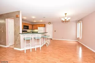11 Collura Ln, Clifton, NJ 07012 - Photo 8
