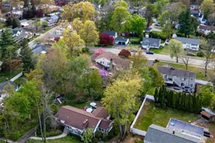 7 Squire Ln, Wayne, NJ 07470 - Photo 10