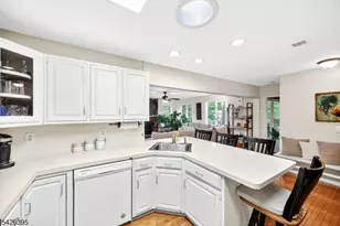 7 Squire Ln, Wayne, NJ 07470 - Photo 16