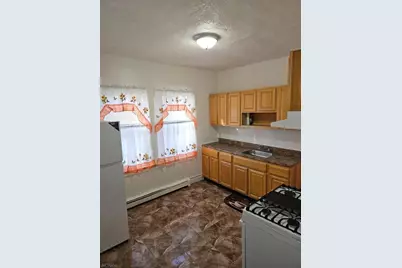 9 Western Pkwy #1, Irvington Twp., NJ 07111 - Photo 2