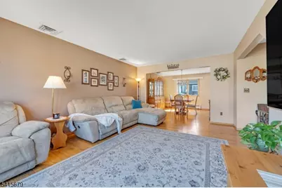 191 Pershing Rd, Clifton, NJ 07013 - Photo 6