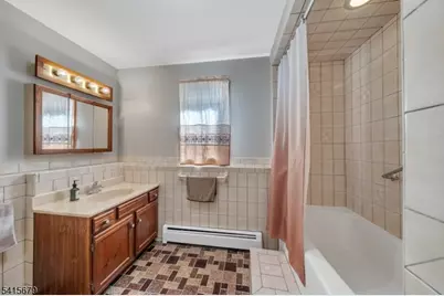 191 Pershing Rd, Clifton, NJ 07013 - Photo 16